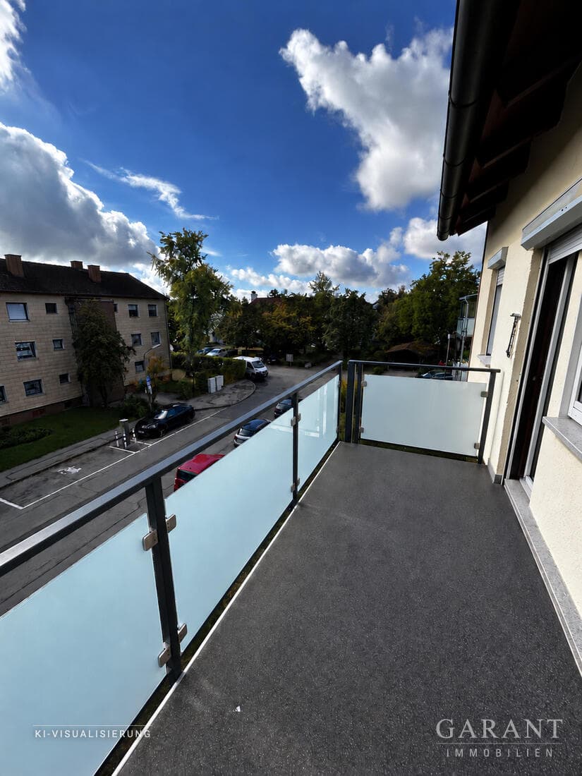 Interessante Kapitalanlage! Vermietete, teilmöblierte 2-Zimmer-Wohnung mit Balkon und Hobbyraum.