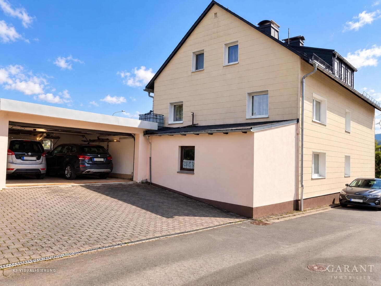 Große Räume, viel Licht und ein herrlicher Garten - Platz für die ganze Familie!