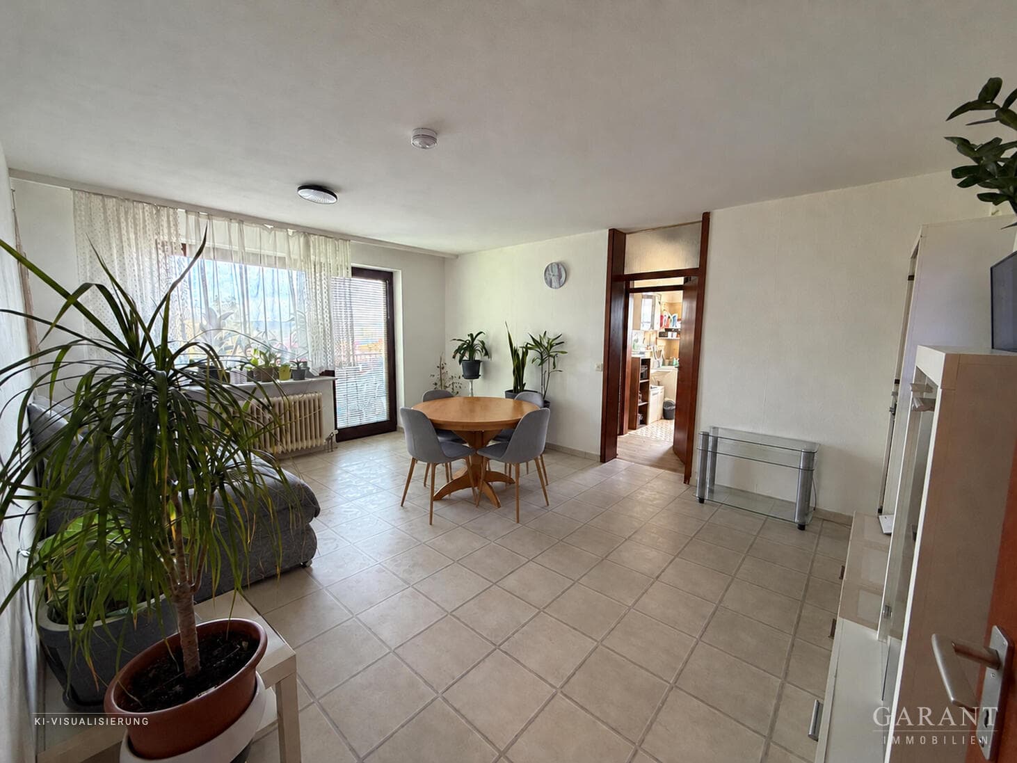 Helle Kapitalanlage mit Balkon, Aufzug und eigenem Stellplatz in Oberderdingen