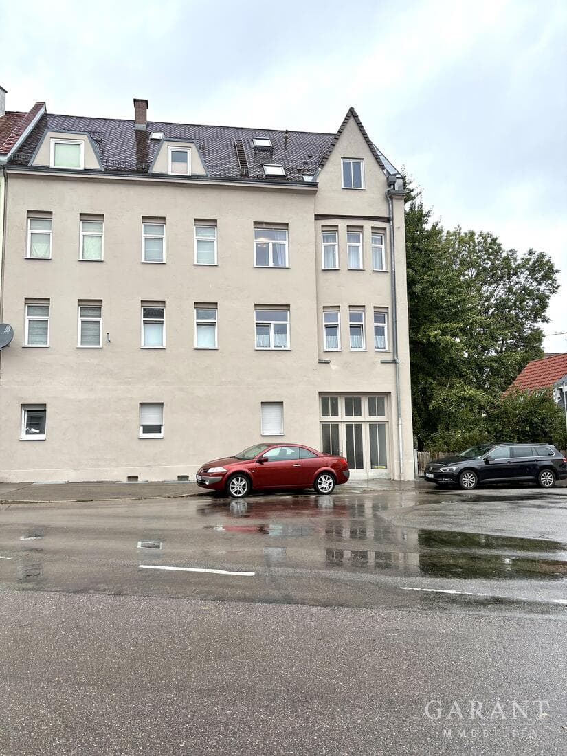 Jeden Tag ein Stück Natur - charmante 2-Zimmer-Wohnung mit Balkon in Augsburg-Lechhausen.