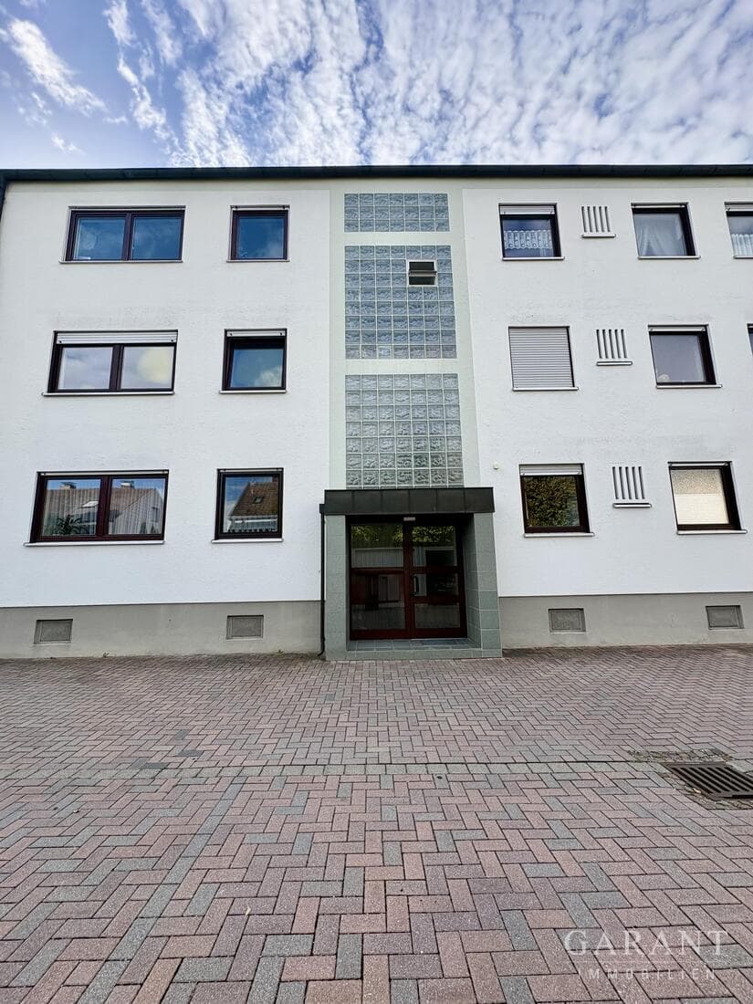 Licht, Sonne und Lebensqualität - 2-Zimmer-Wohnung mit Südloggia in Augsburg-Göggingen