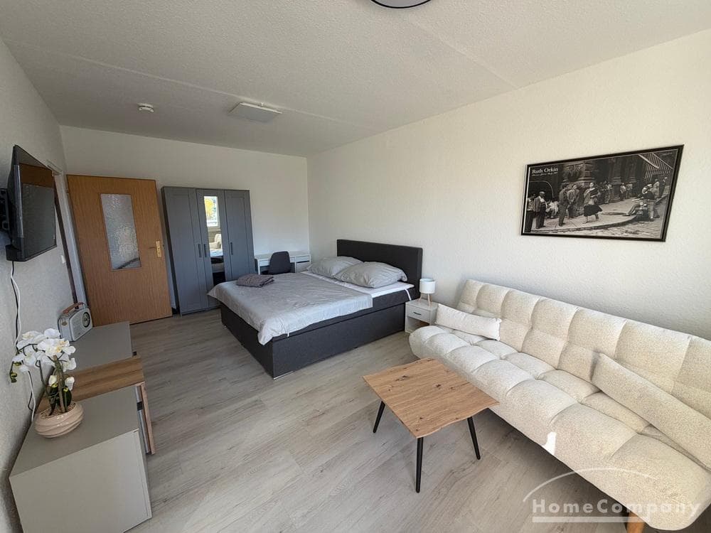 28370 HomeCompany Dresden Möbliert/Furnished Studio Apartment in Dresden-Kleinpestitz/Mockritz mit Balkon max. 2 Personen