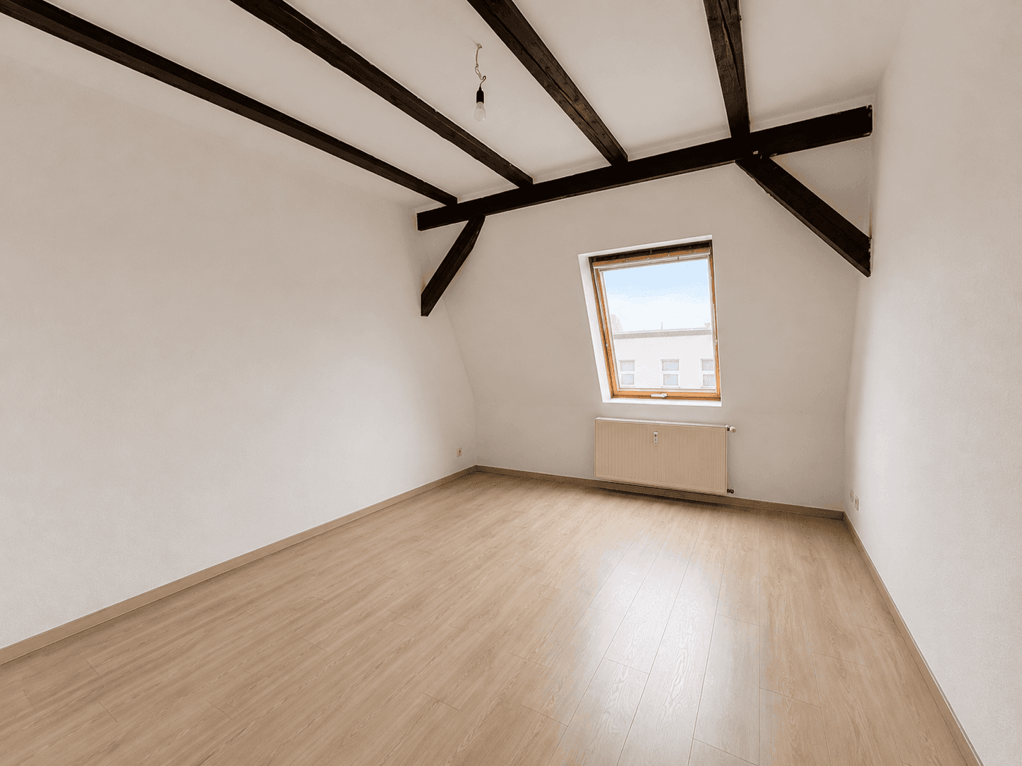 gemütliche 2-Zimmerwohnung im Dachgeschoss!