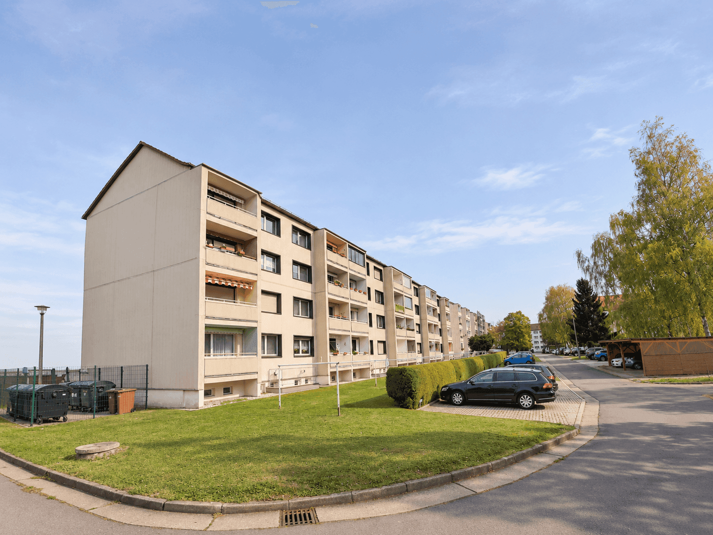 frisch sanierte 2-Zimmer-Wohnung mit BALKON ab sofort