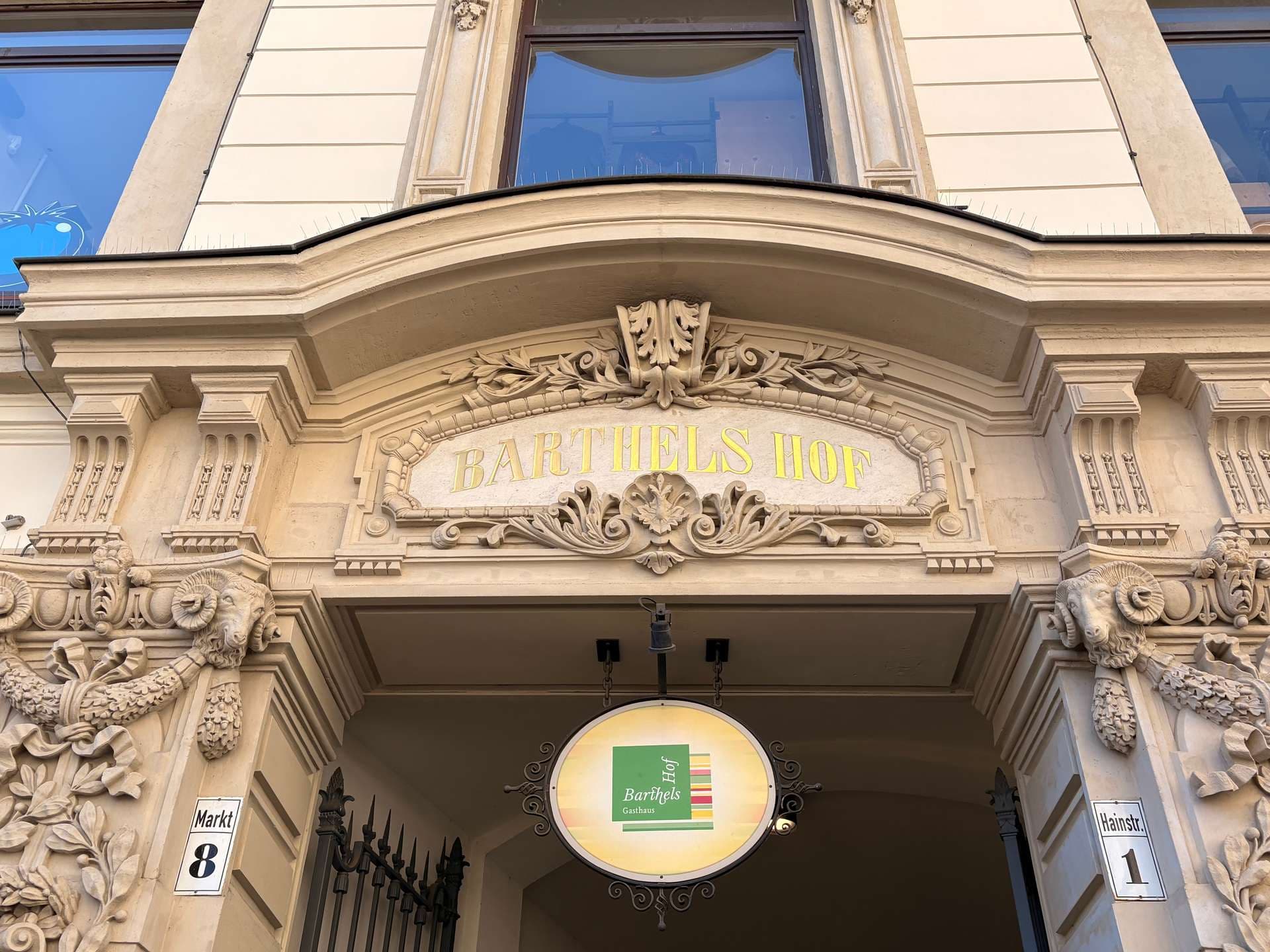 repräsentative 311m²-Bürofläche direkt im Barthels Hof!
