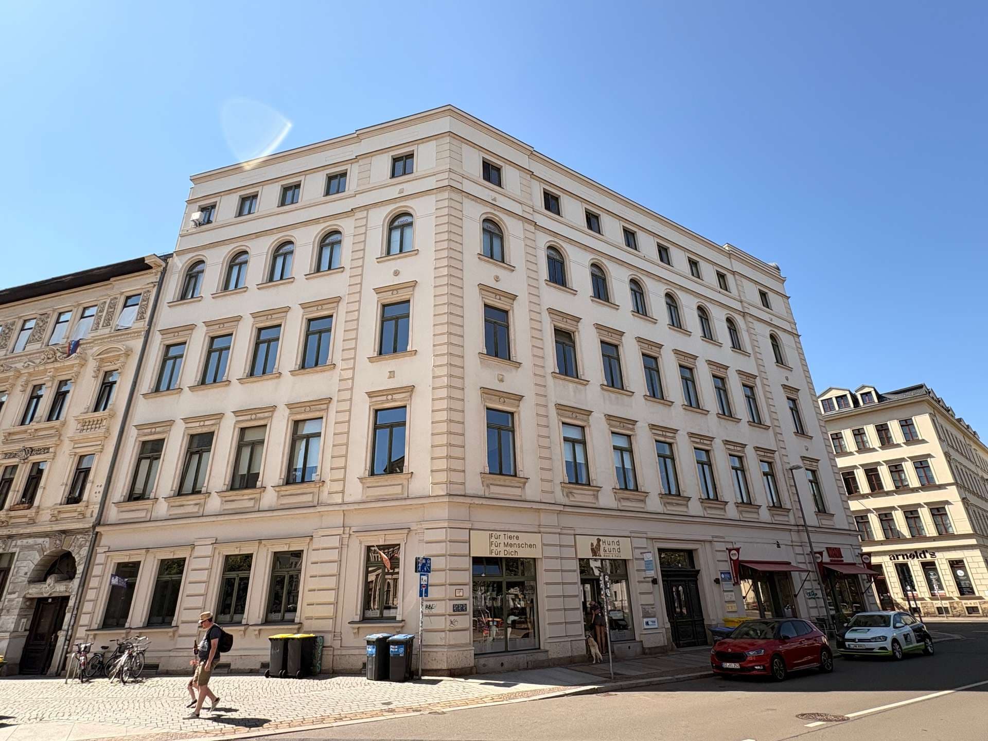 Ihre neue 132m² Büro-/Praxisfläche in historischem Altbau!