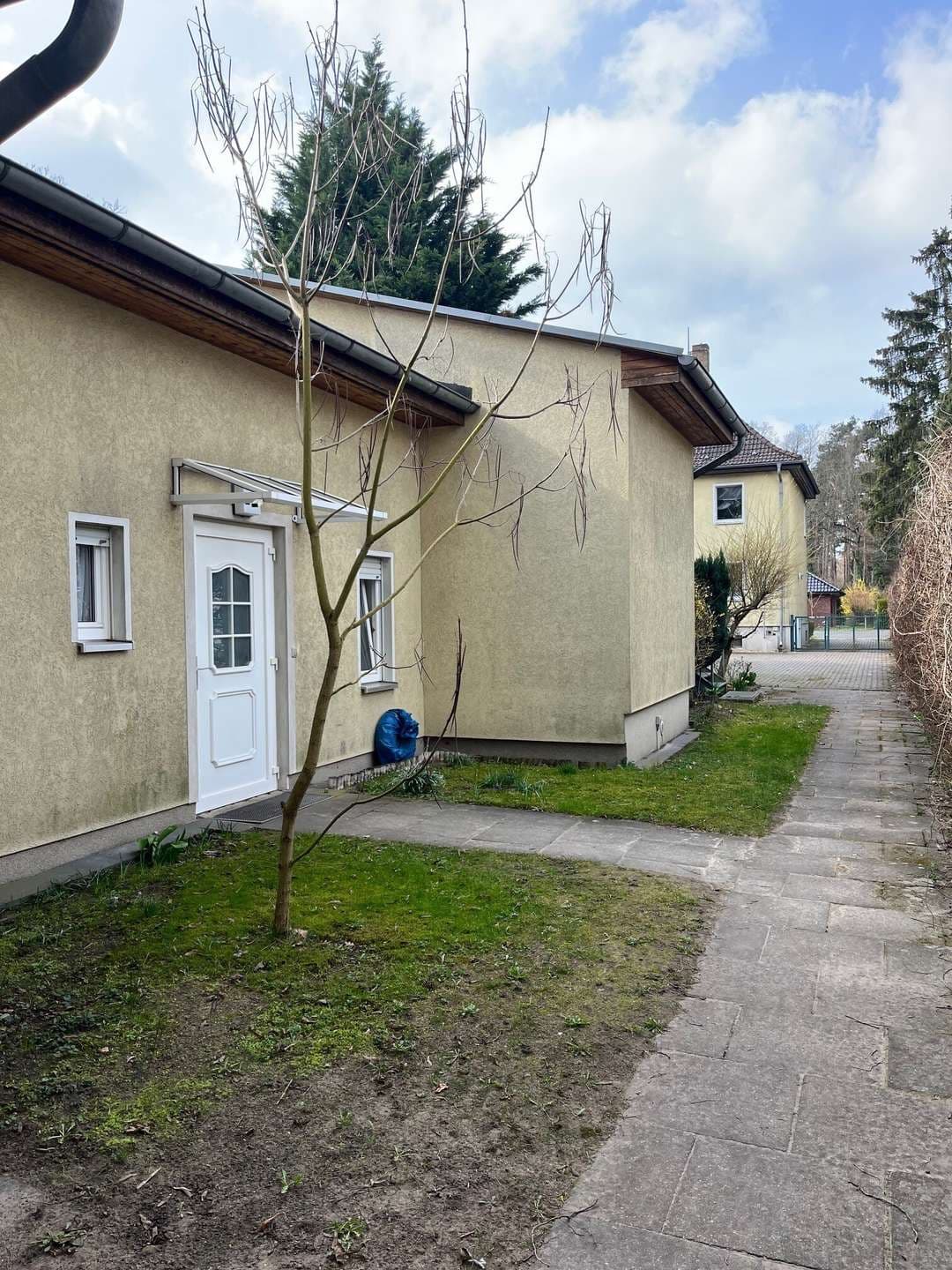 100 m² großes Reihenhaus in Falkensee, nahe Potsdam + Berlin, ruhige Siedlungslage, Einfamilienhaus