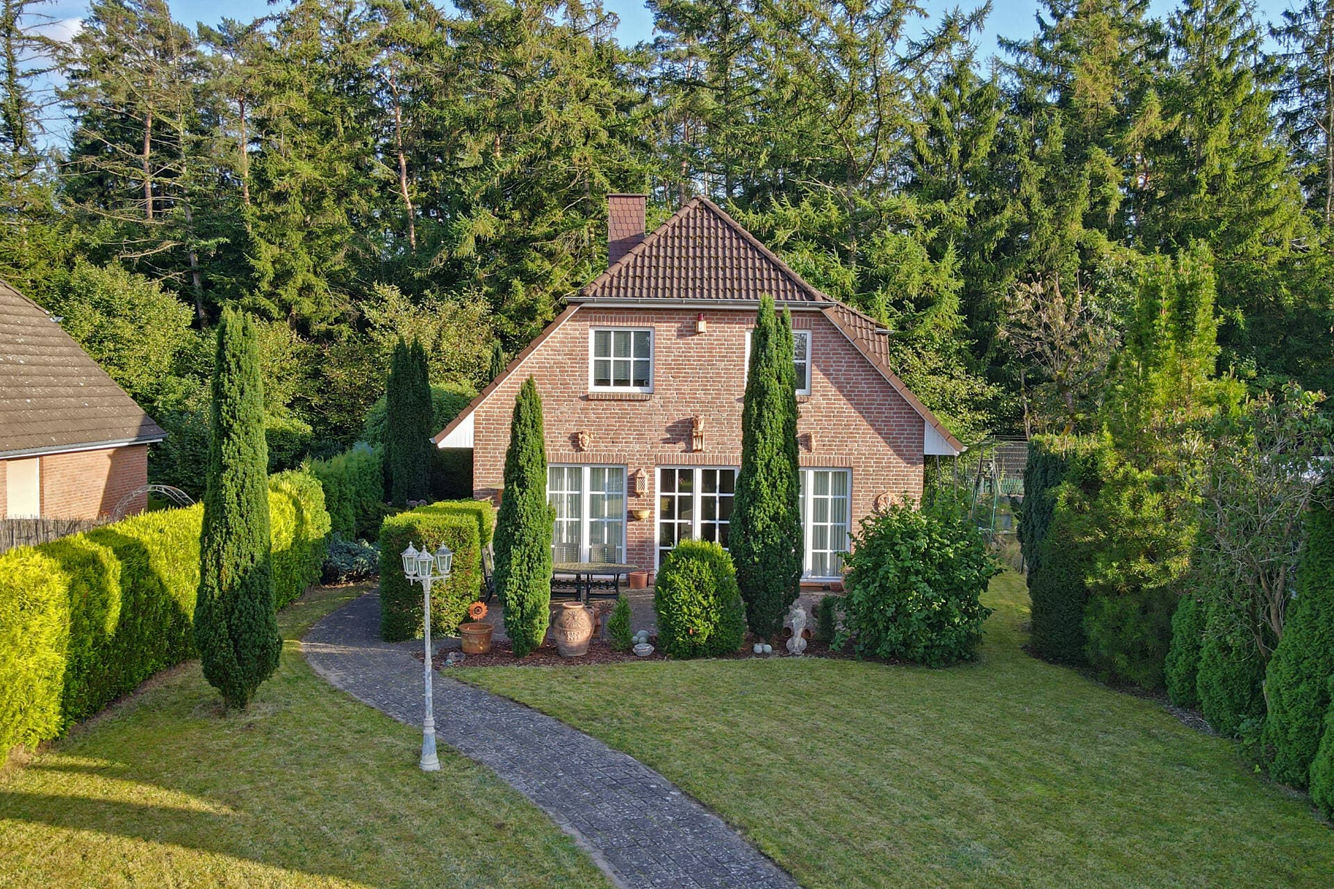 Raumwunder-Einfamilienhaus in Waldrandlage mit viel Entwicklungspotenzial – Henstedt-Rhen