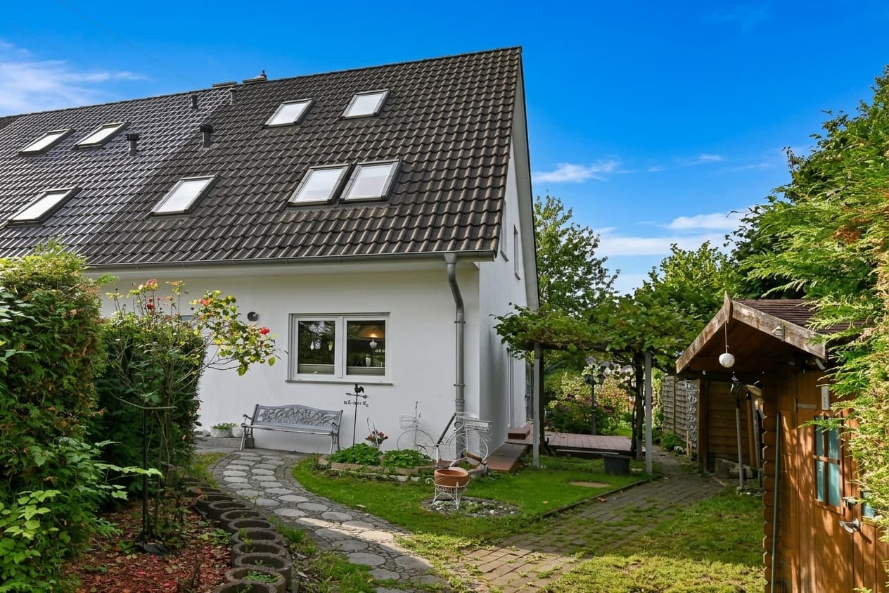 Großzügiges Endreihenhaus in ruhiger und beliebter Lage von Hamburg Stellingen.