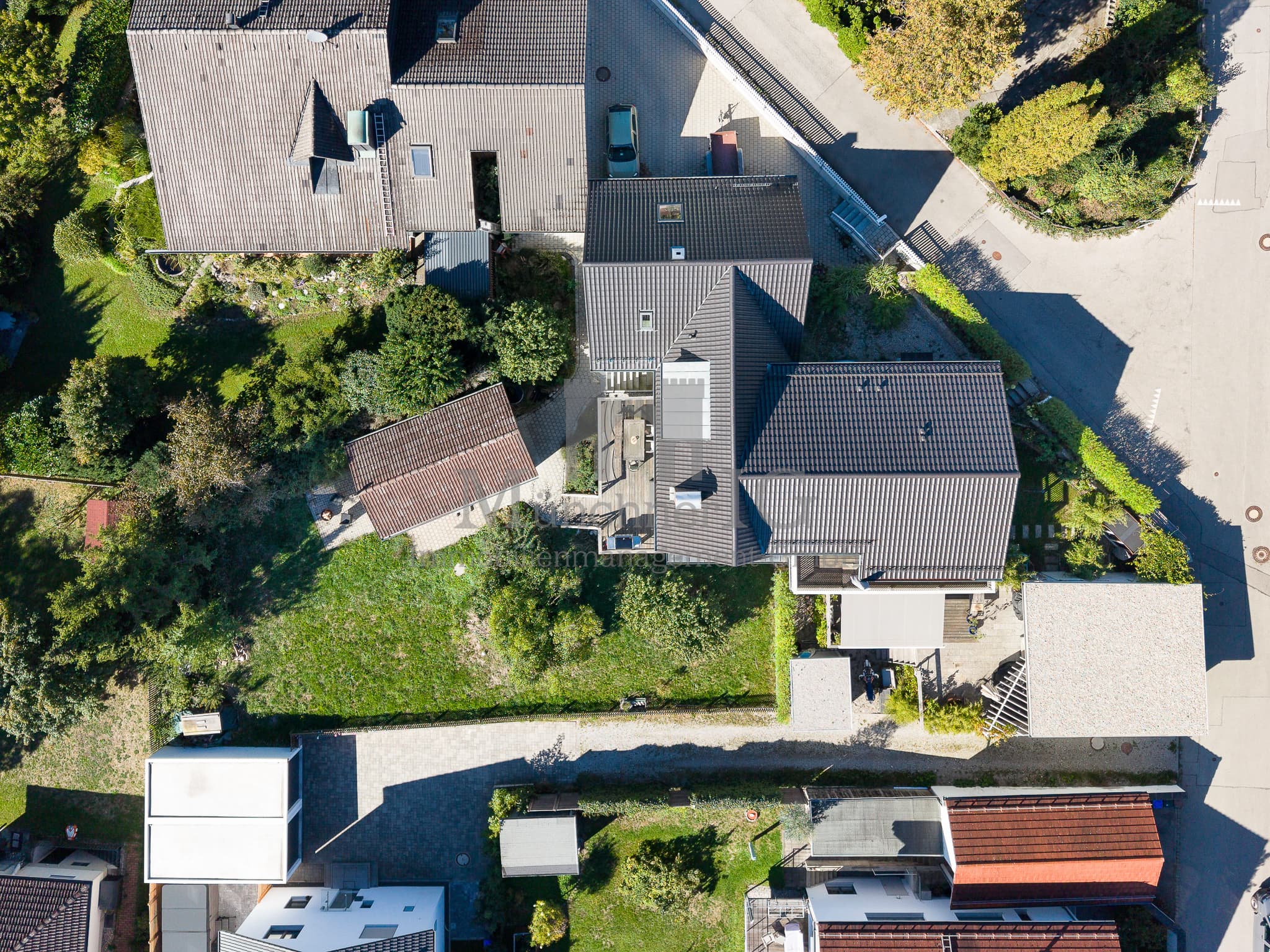 MÜNCHNER-IG: Eine außergewöhnlich schöne Immobilie Nähe Ammersee plus Baurecht für 2. Haus!
