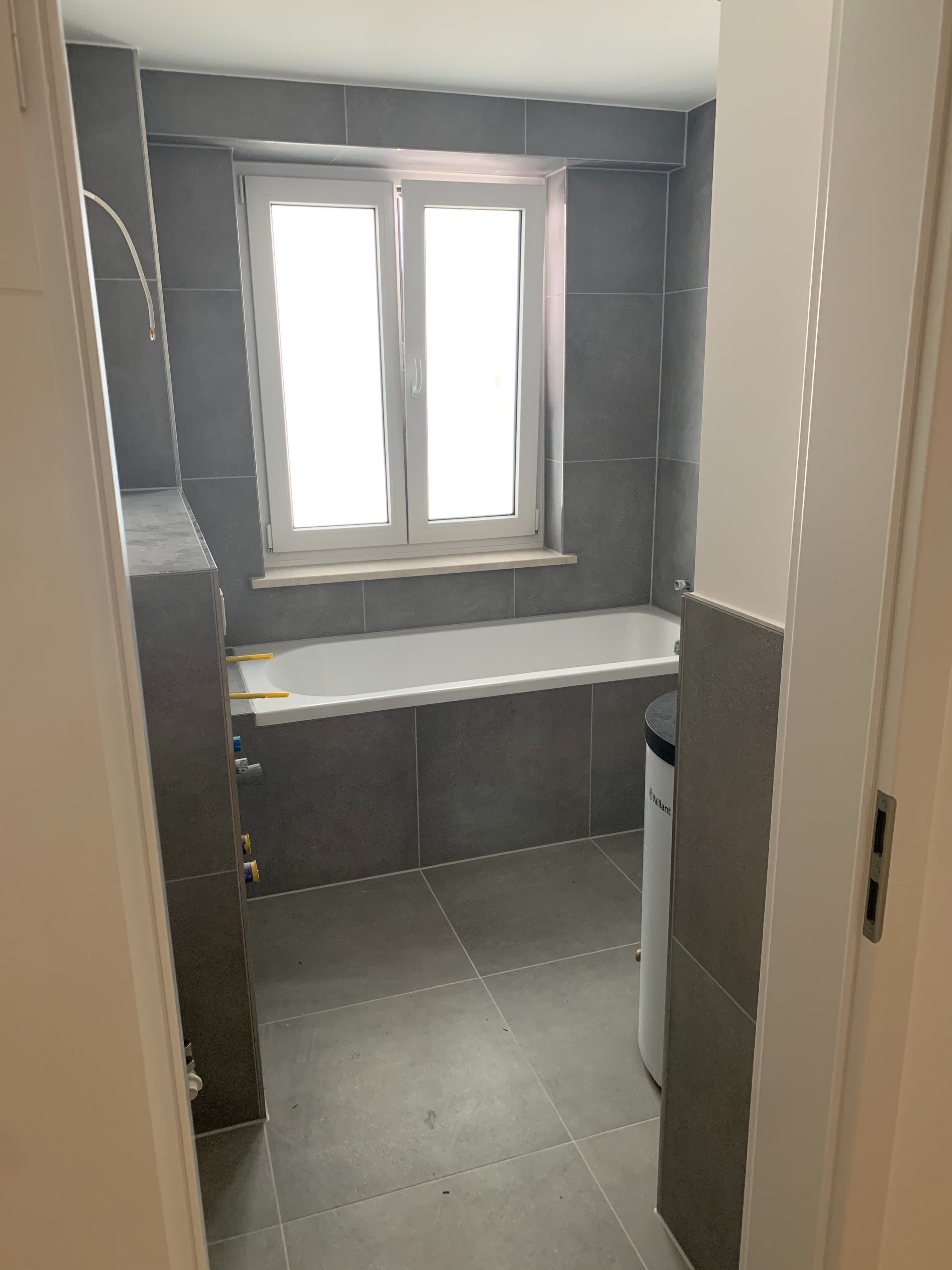 MÜNCHNER IG: Moderne & komplett sanierte 3 Z.-Wohnung - in zentraler Lage nähe U-Bahn !