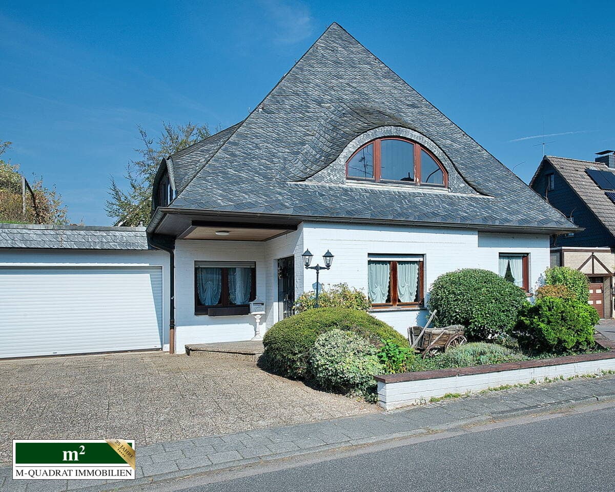 Außergewöhnliche Architektur im Walddorf Straberg -
ein Zuhause mit Charakter in Dormagen