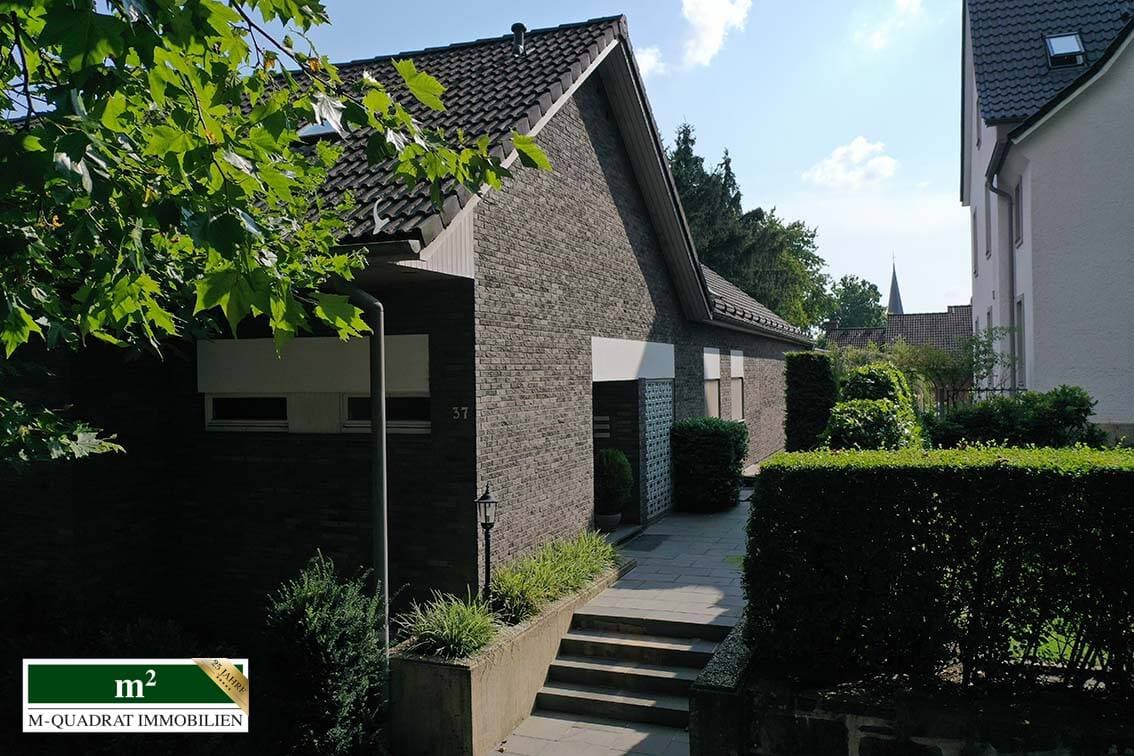 Großzügige Unternehmervilla mit vielen Möglichkeiten in begehrter Lage von Lennep