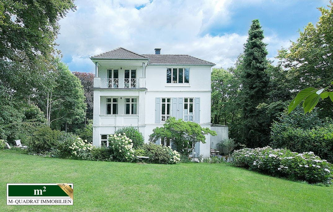 Historische Fabrikantenvilla mit stilvoller Ausstattung in Gräfrath