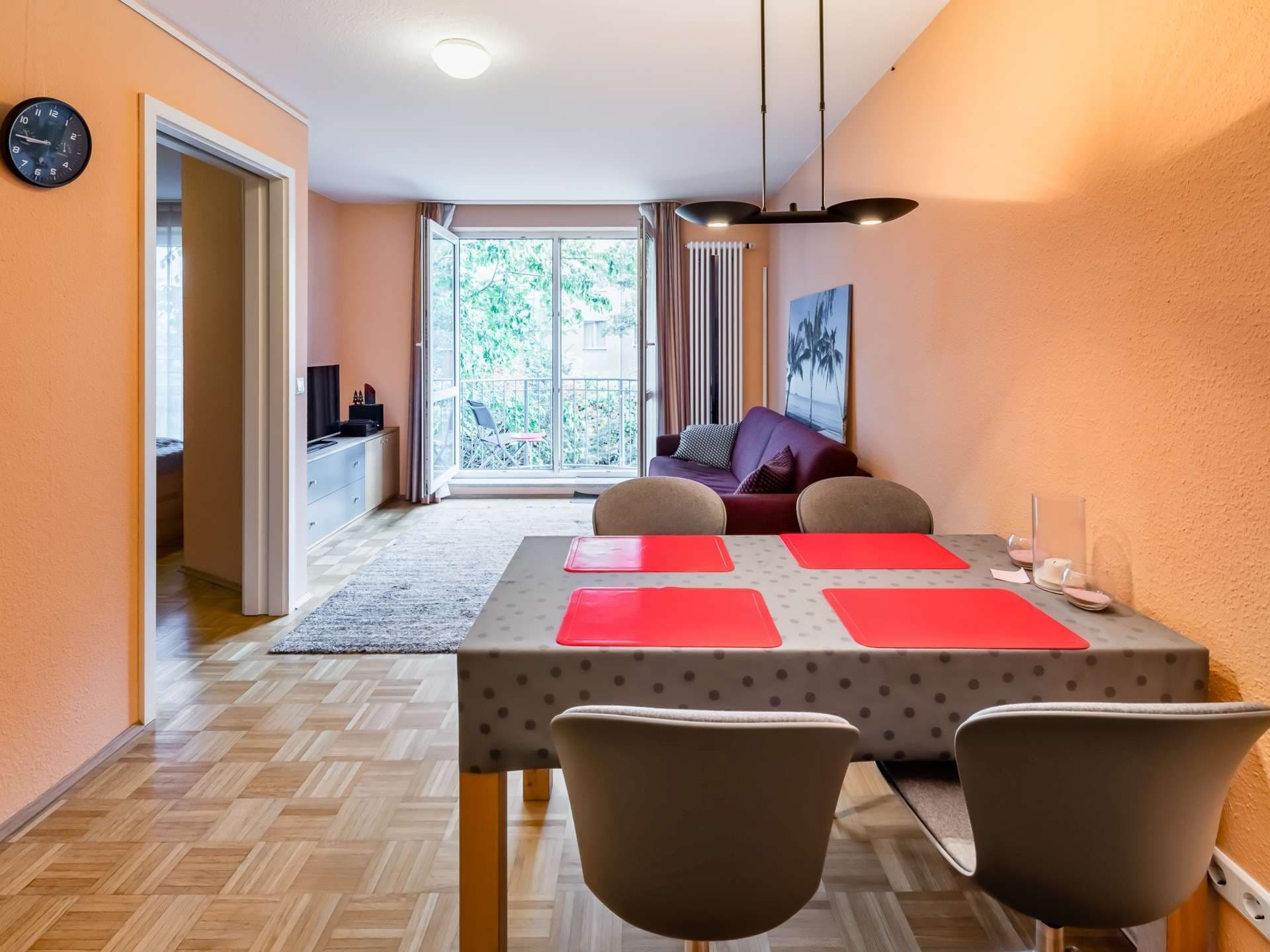 2-Zimmer-Wohnung mit Südost-Balkon und Aufzug in Charlottenburg