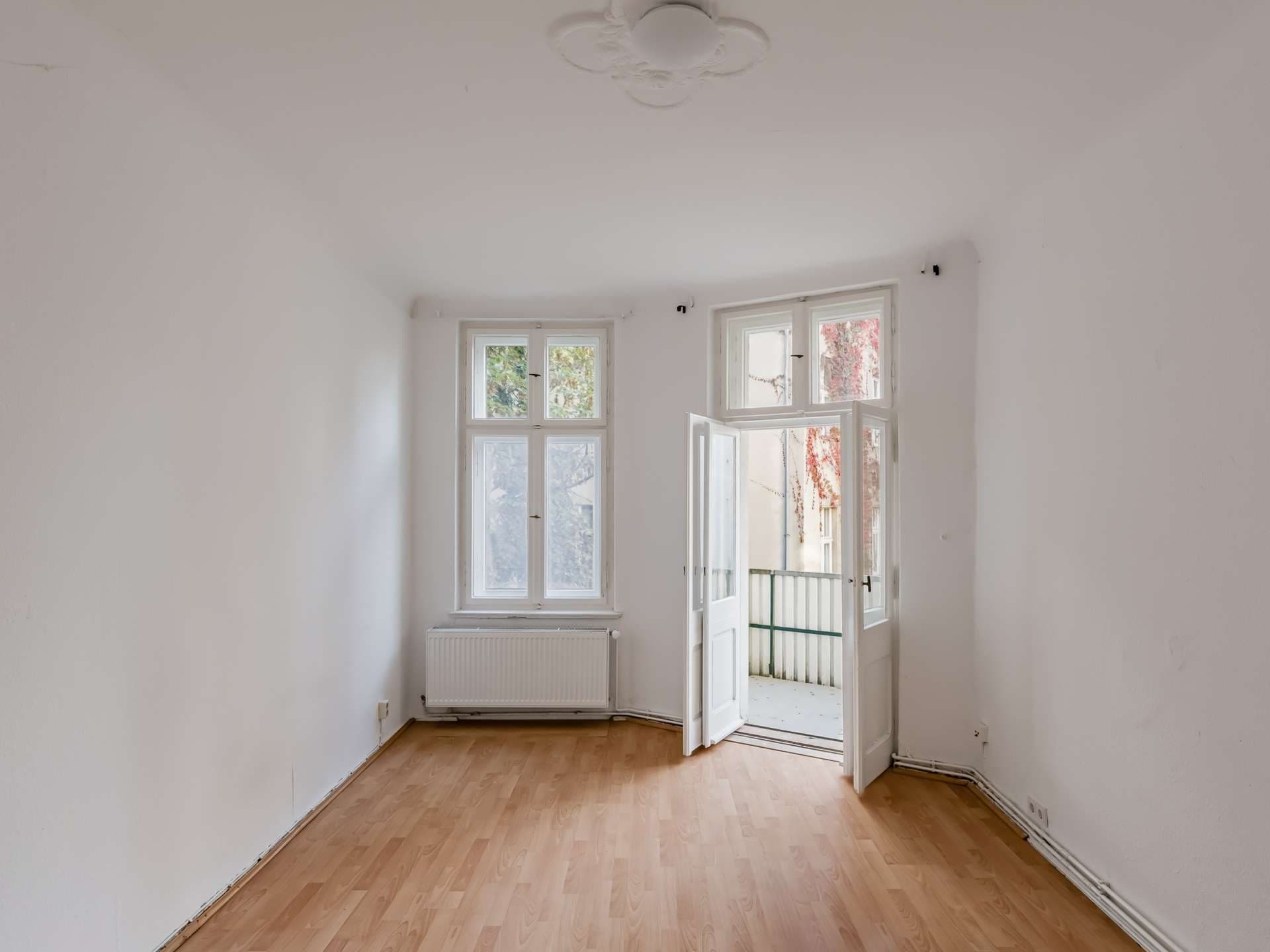 Charmante, lichtdurchflutete 1-Zimmer-Altbauwohnung mit Balkon in Berlin-Friedenau