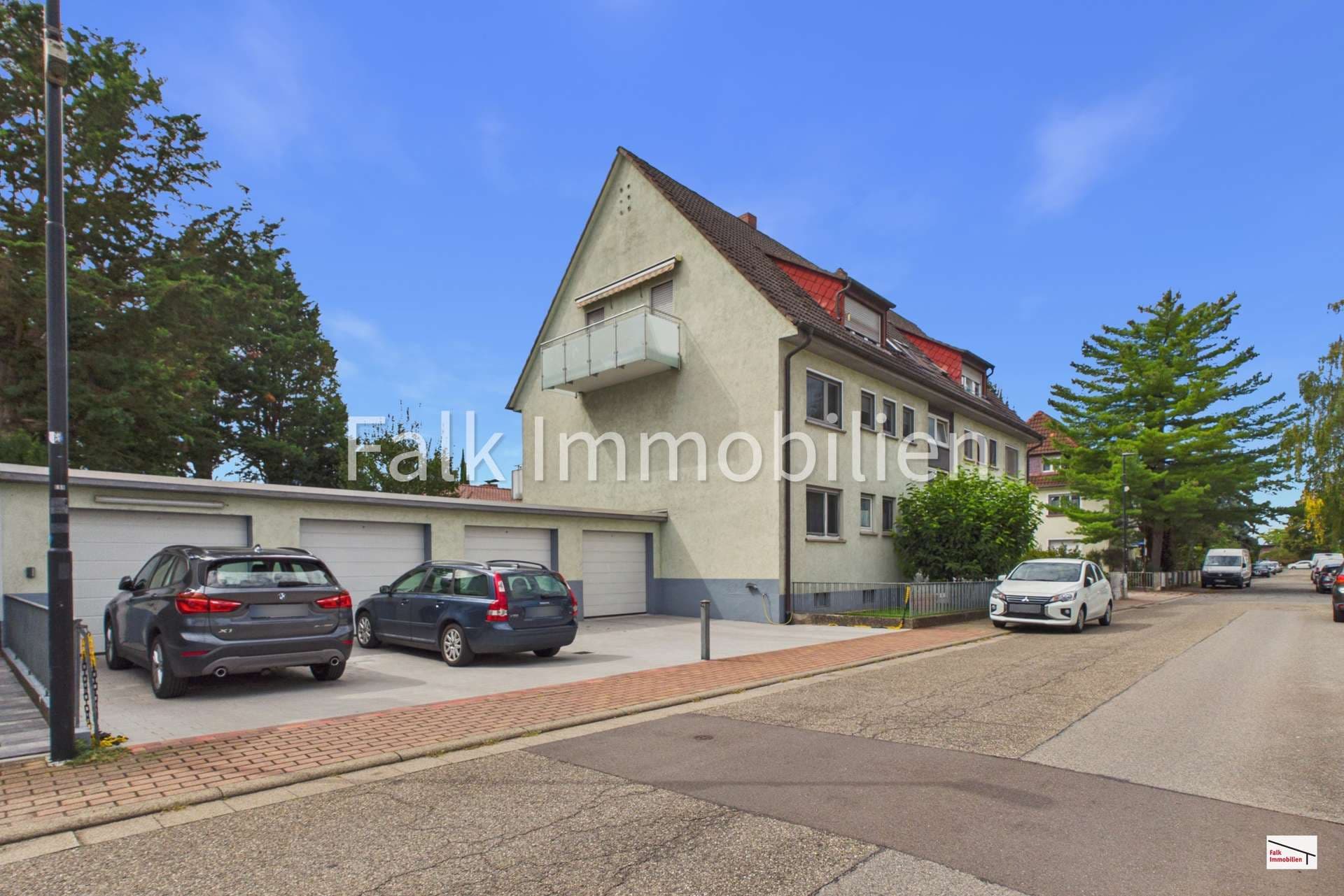 ***Geborgen unterm Dach! Gemütliche 3 ZKBB+Einzelgarage in Neu-Edingen***