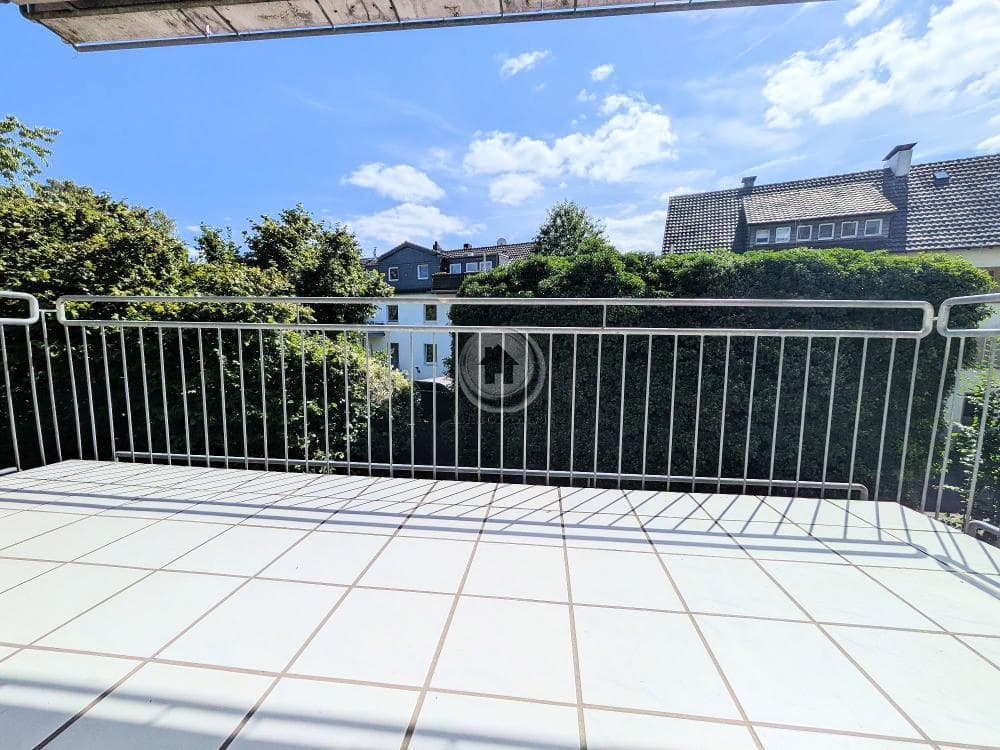 !!! ImmoPoint !!! FRISCH RENOVIERT - OFFENE KÜCHE - GRO?ER BALKON (IP 3 MD 90 - 1.OGL)