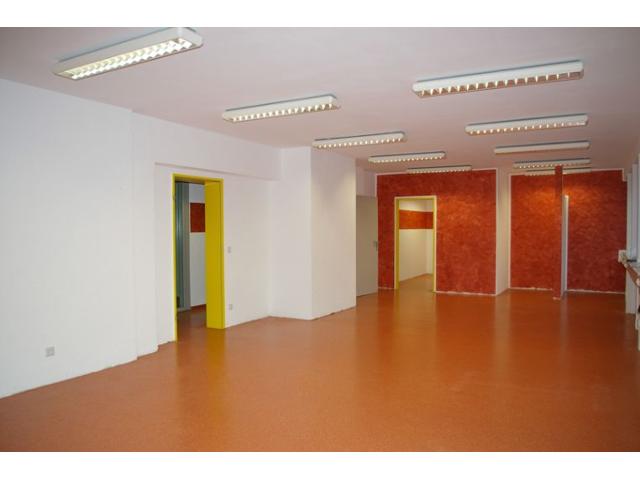 Praxis / Callcenter / Bürofläche ca 230m² in Erkrath Unterfeldhaus. Erweiterbar bis zu 500m²