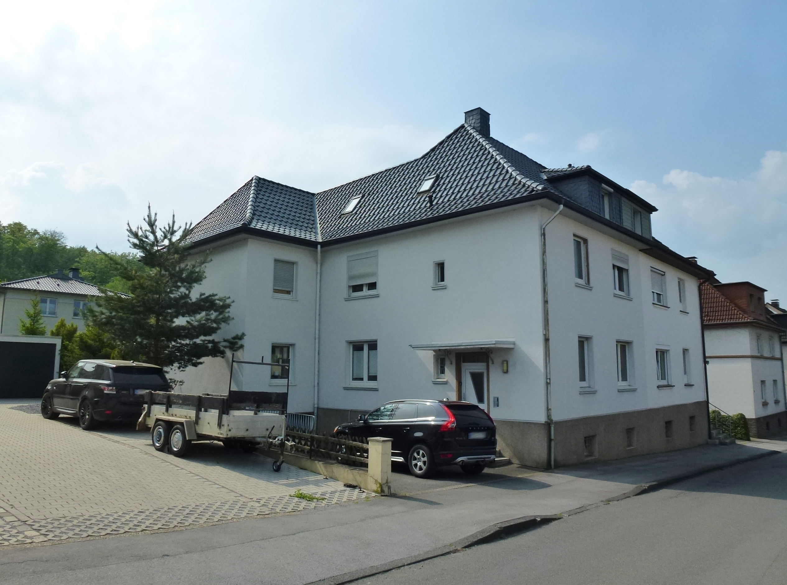 bg