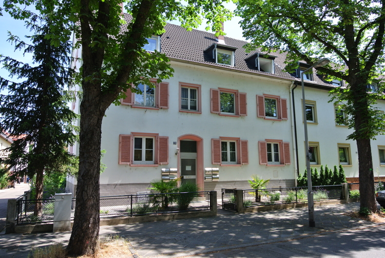 Ideale 1-Zimmerwohnung mit Loggia in Mannheim-Käfertal