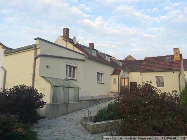 Kleines Einfamilienhaus nebst Nebengebäude & Garage in Wülknitz, unweit von Großenhain