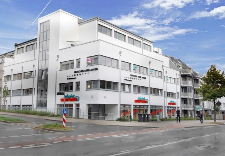 bg