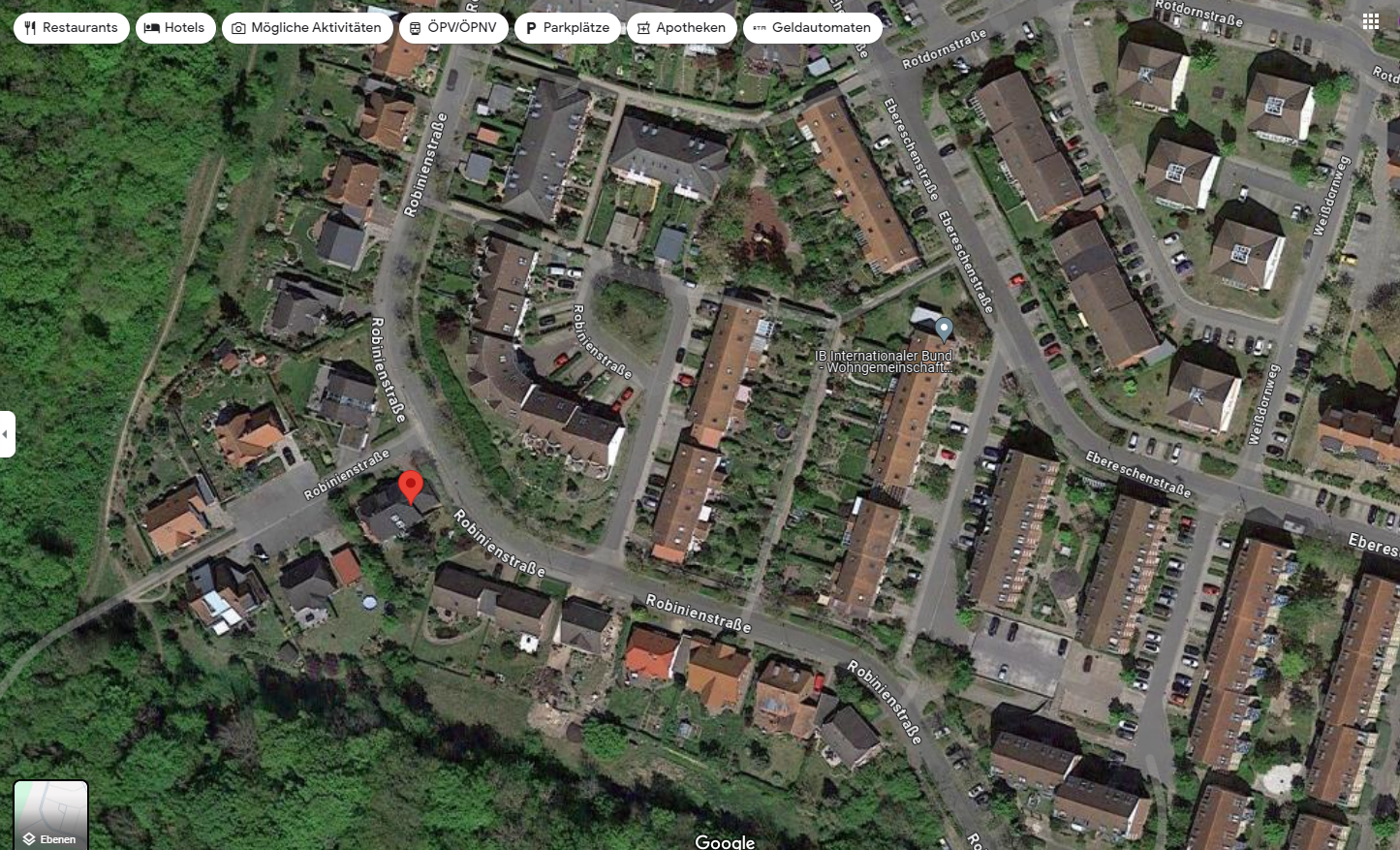 Stadtvilla mit 2 separaten Wohneinheiten, Vollkeller, Sauna, Wintergarten, 2x Einbauküche und 3 Bädern. Nutzung/Umbau für zwei Familien möglich. – Neubrandenburg, Meckl – Vorschaubild 2