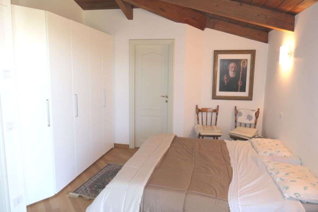 Property thumbnail 17