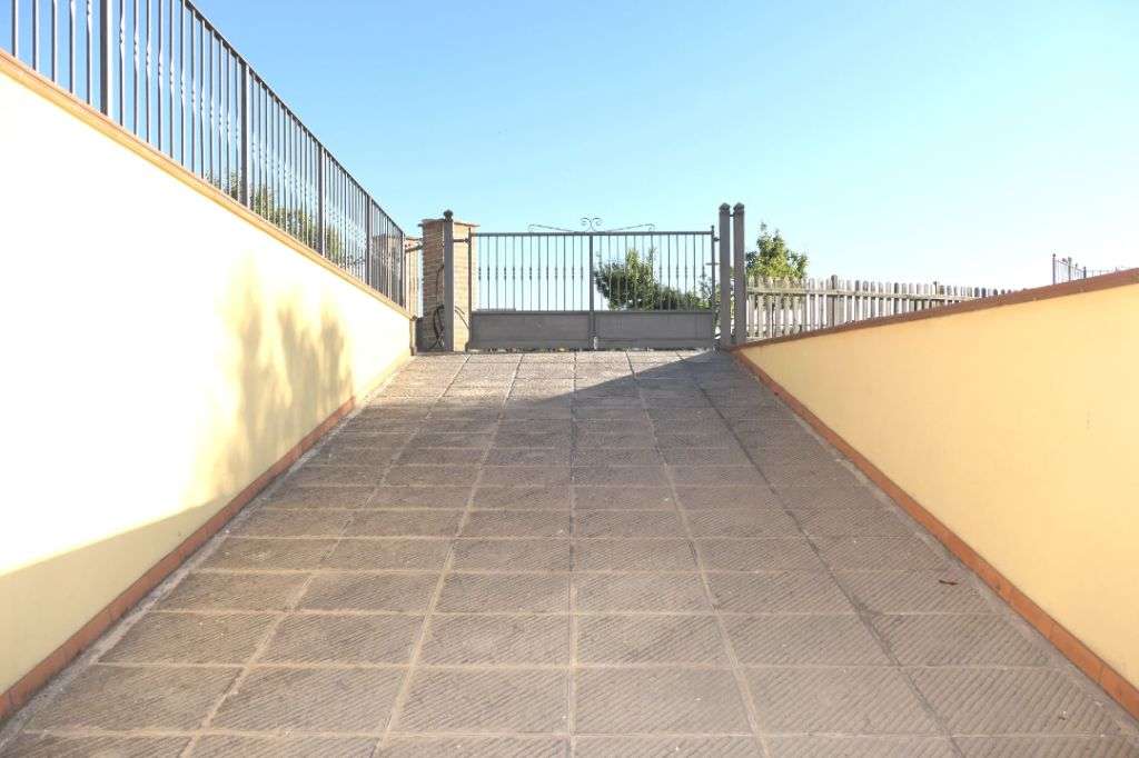 Property thumbnail 24