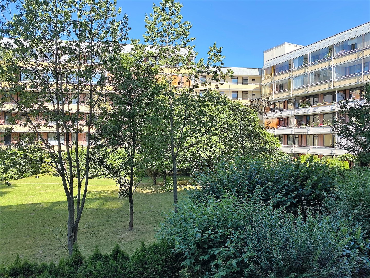 Property thumbnail 9