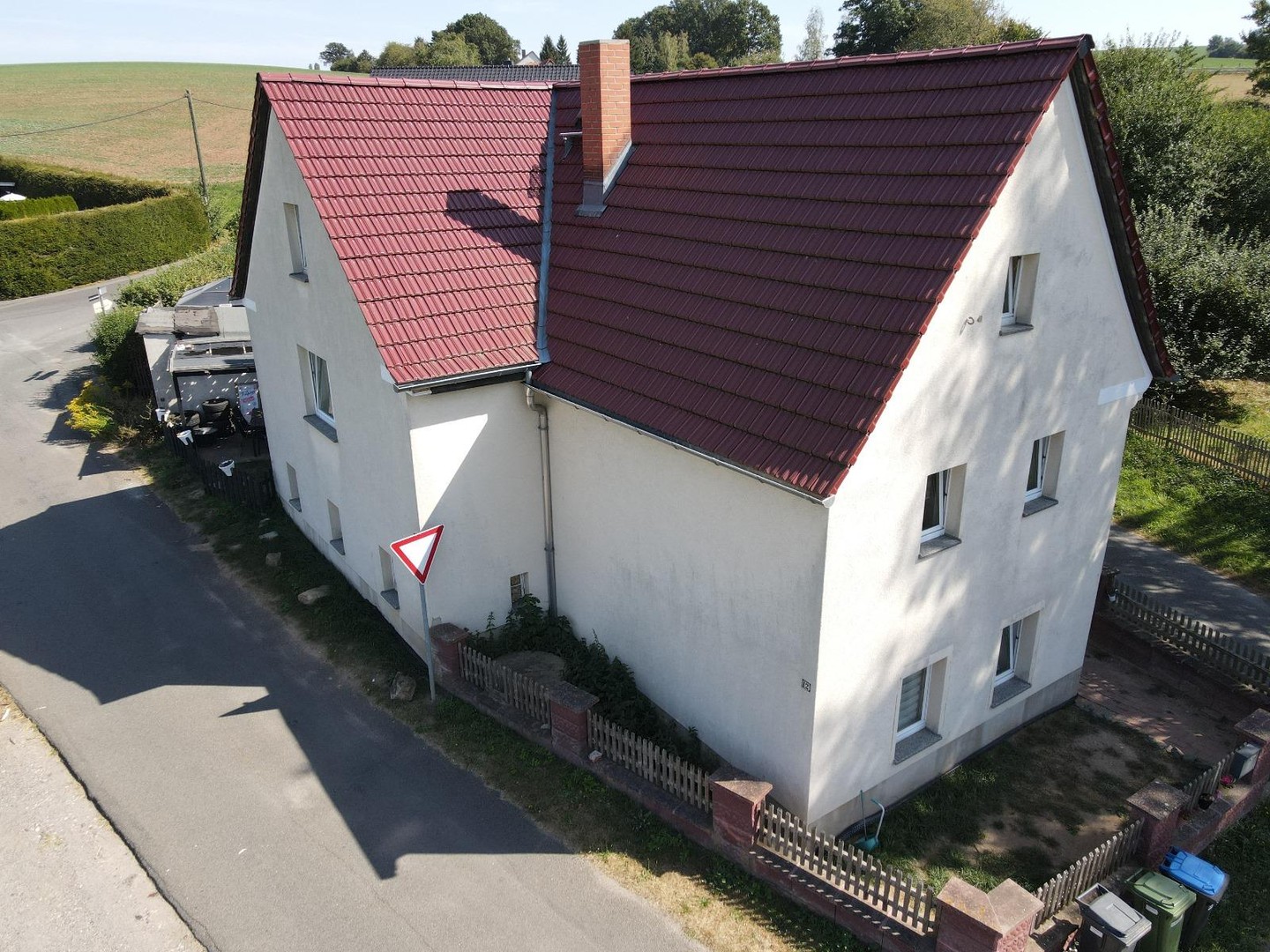 bg