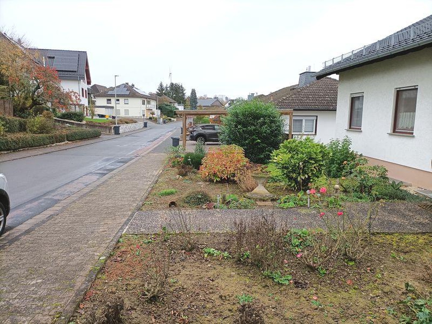 Einfamilienhaus mit Einliegerwohnung, Mehrgenerationenhaus, Garten, Garage, Burgblick – Holzheim – Vorschaubild 25