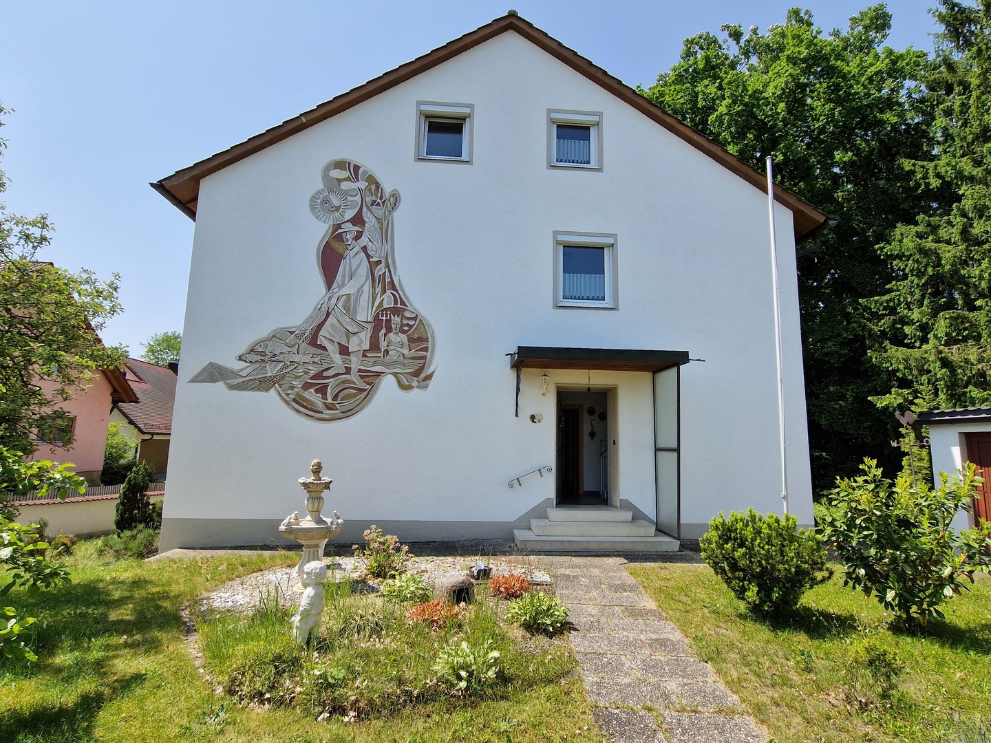 Großzügiges Zweifamilienhaus in begehrter Lage von Schrobenhausen-Mühlried zu verkaufen – Schrobenhausen – Bild 1 von 20