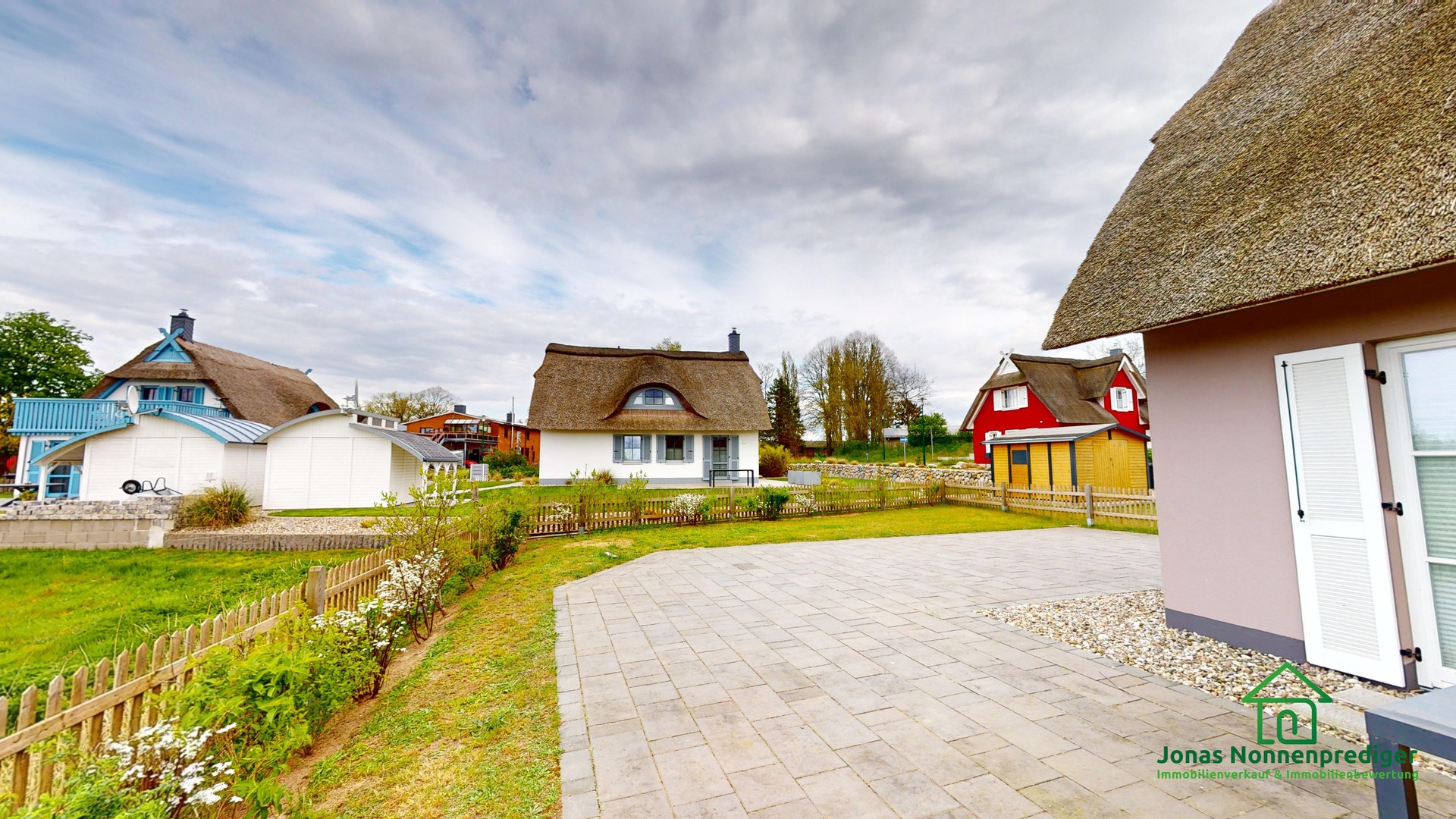 Moderne Doppelhaushälfte mit Reetdach und Sauna an der Ostsee (Ferienhaus) - Käuferprovisionsfrei – Boiensdorf – Vorschaubild 11