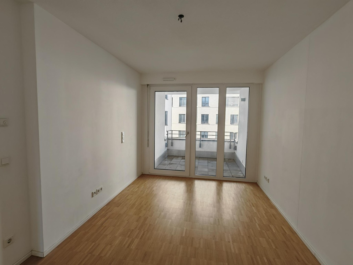 Hochwertige 3 Zimmer-Wohnung im Marina Quartier Regensburg HC50 – Regensburg – Vorschaubild 8