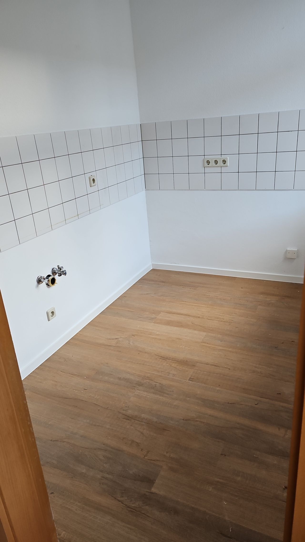 NEU!NEU!NEU! Schöne 2 - ZI - Singlewohnung mit Aufzug – Chemnitz, Sachs – Vorschaubild 11