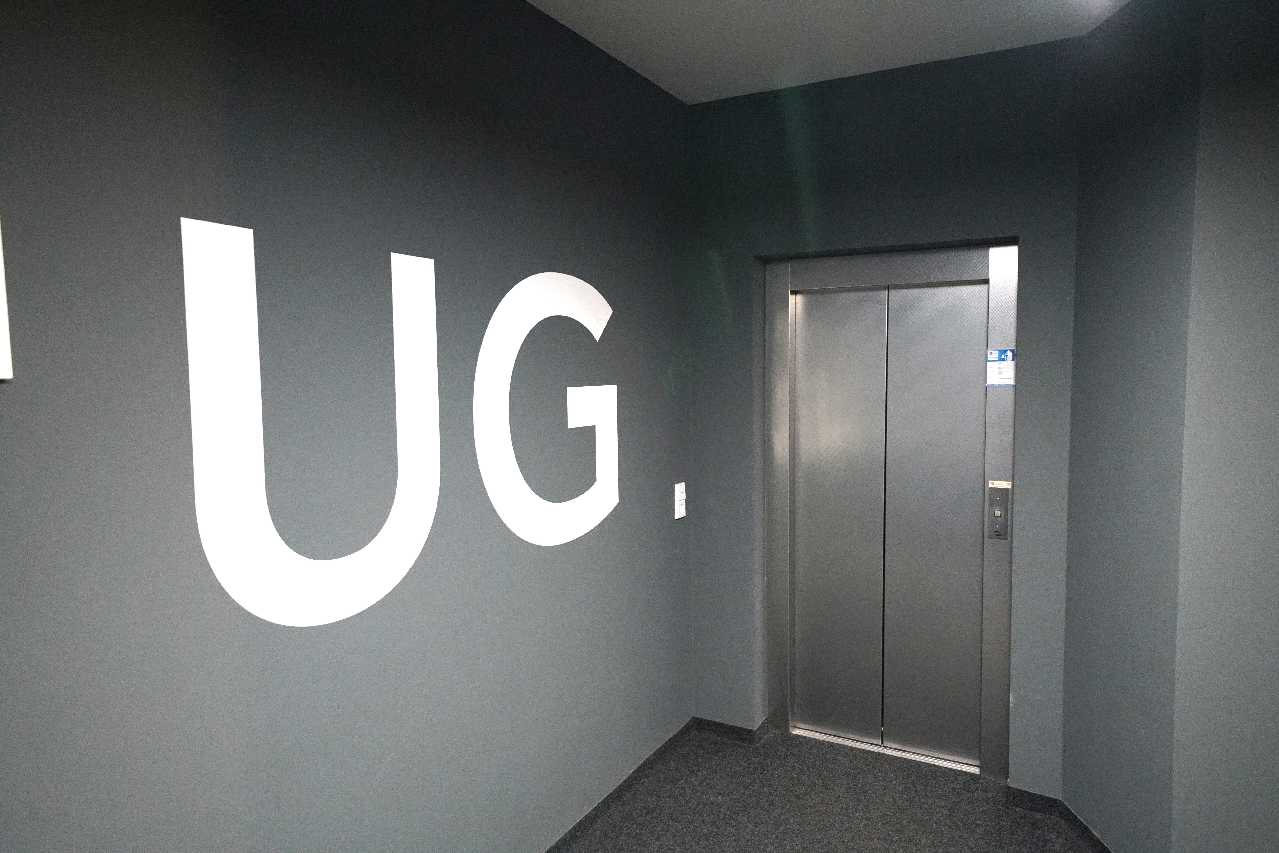 bg