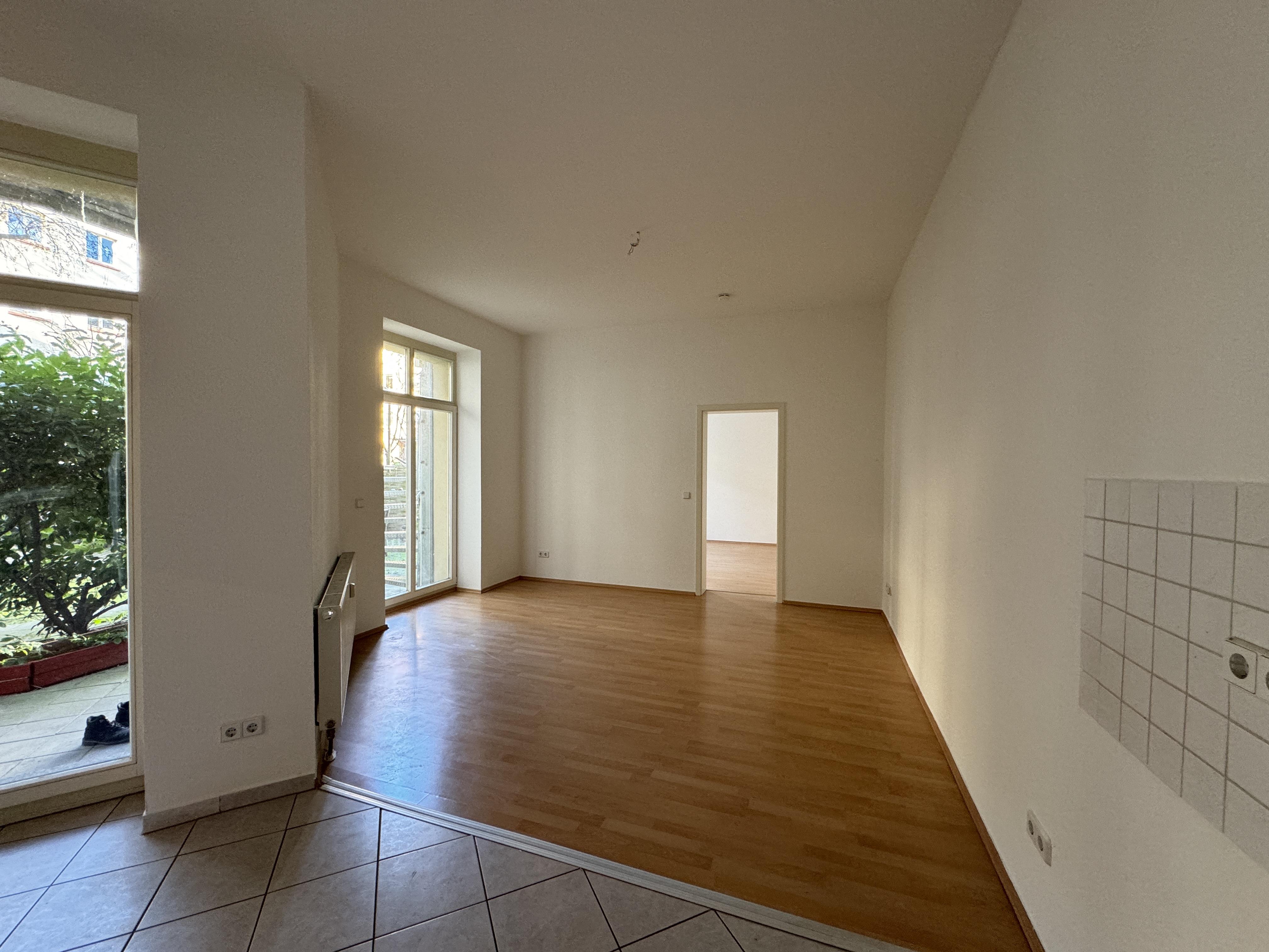 "Charmante 2,5-Raum-Wohnung mit Terrasse in Top-Lage" – Magdeburg – Vorschaubild 4