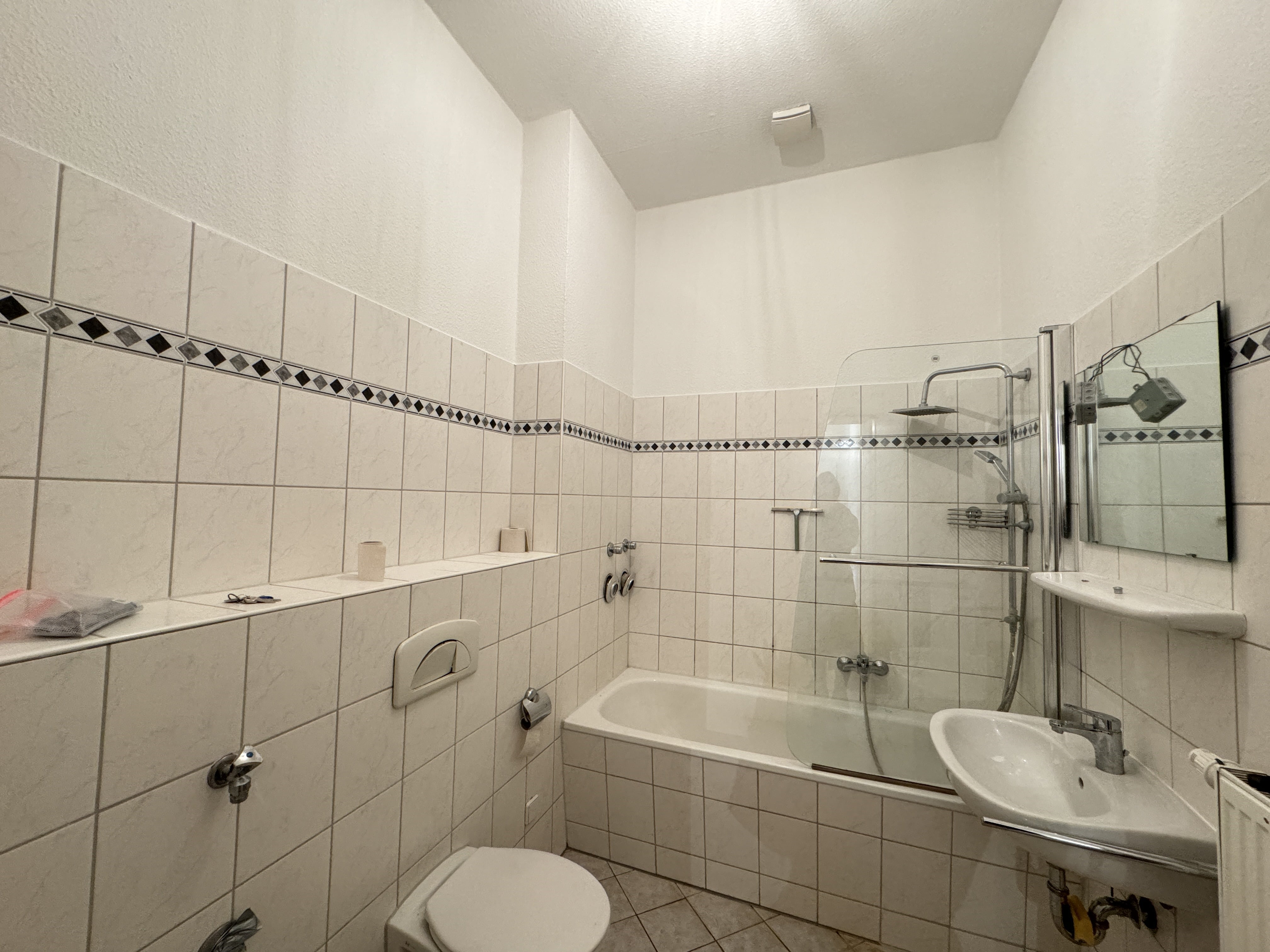 "Charmante 2,5-Raum-Wohnung mit Terrasse in Top-Lage" – Magdeburg – Vorschaubild 8