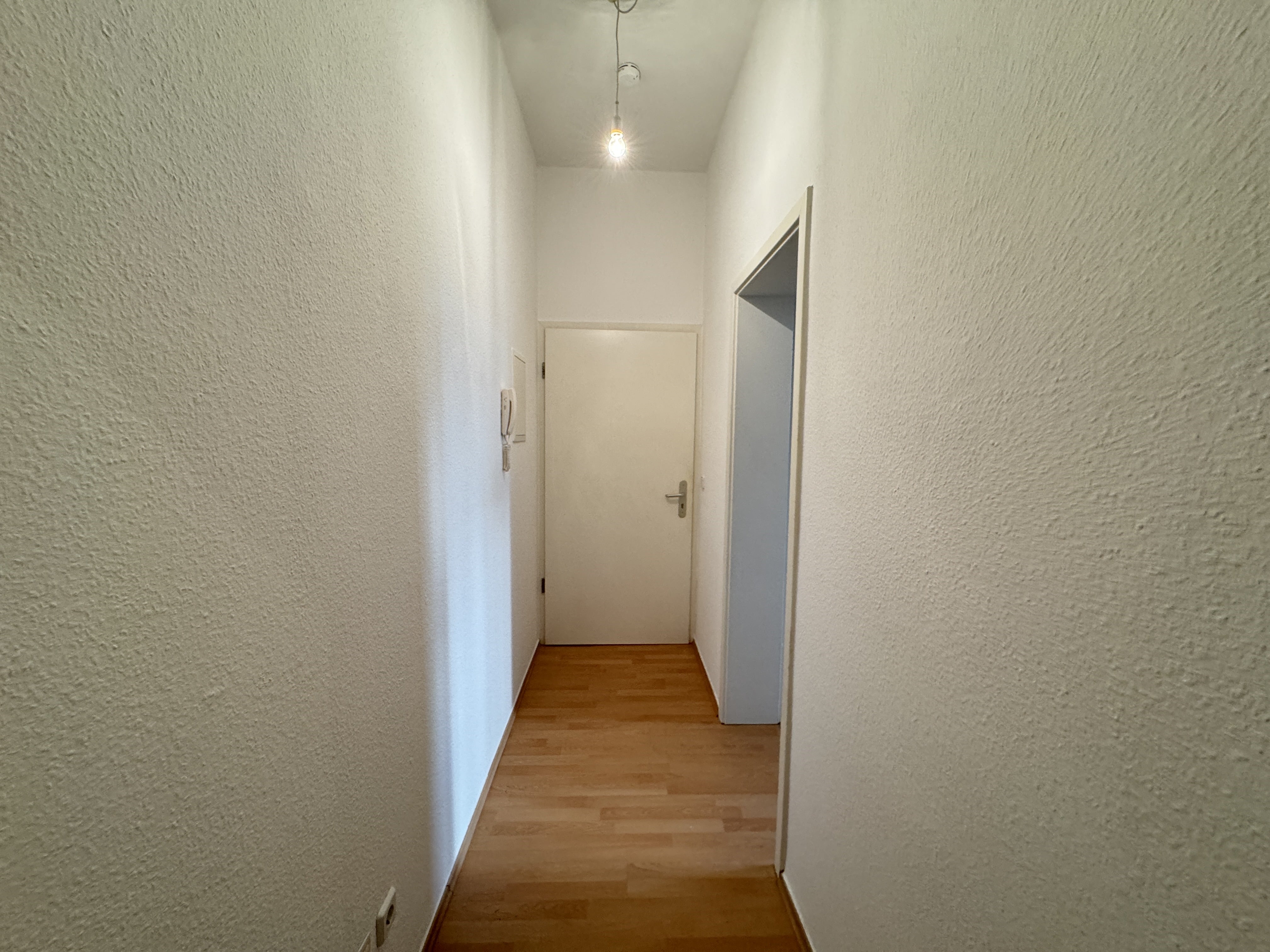 "Charmante 2,5-Raum-Wohnung mit Terrasse in Top-Lage" – Magdeburg – Vorschaubild 12