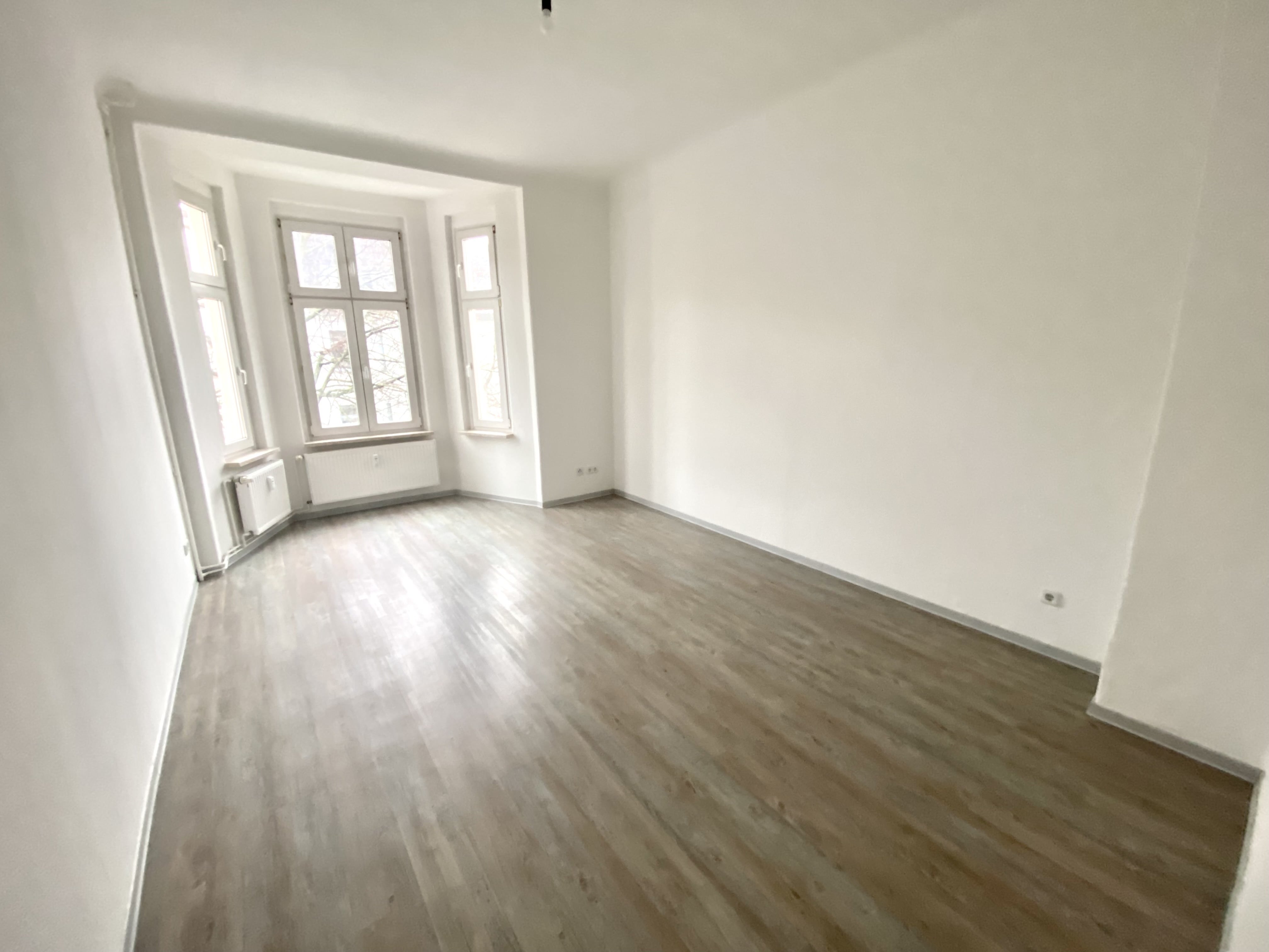 Charmante 2-Raum-Wohnung im Herzen von Stadtfeld Ost – Magdeburg – Vorschaubild 3