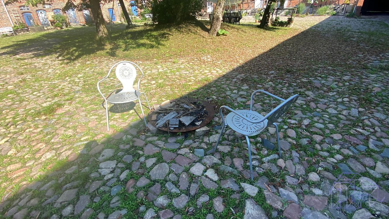 Vollsanierter, exklusiver, imposanter Künstlerhof in idyllischer Dorfrandlage mit Hautwohnung, 3 Appartements und reichlich Gästezimmer und Werk.- und Ausstellungshallen! – Wallstawe – Vorschaubild 14