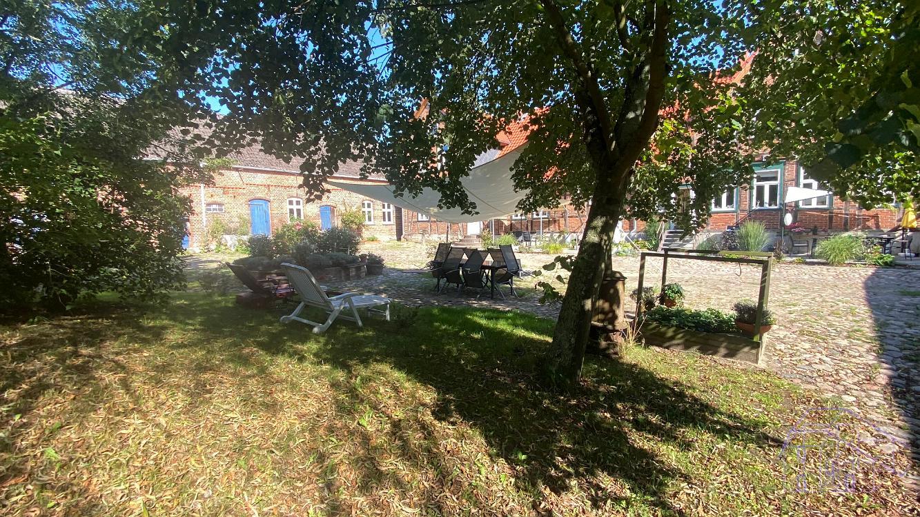 Vollsanierter, exklusiver, imposanter Künstlerhof in idyllischer Dorfrandlage mit Hautwohnung, 3 Appartements und reichlich Gästezimmer und Werk.- und Ausstellungshallen! – Wallstawe – Vorschaubild 15