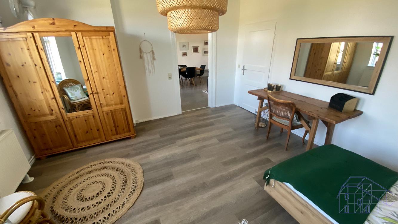 Vollsanierter, exklusiver, imposanter Künstlerhof in idyllischer Dorfrandlage mit Hautwohnung, 3 Appartements und reichlich Gästezimmer und Werk.- und Ausstellungshallen! – Wallstawe – Vorschaubild 28
