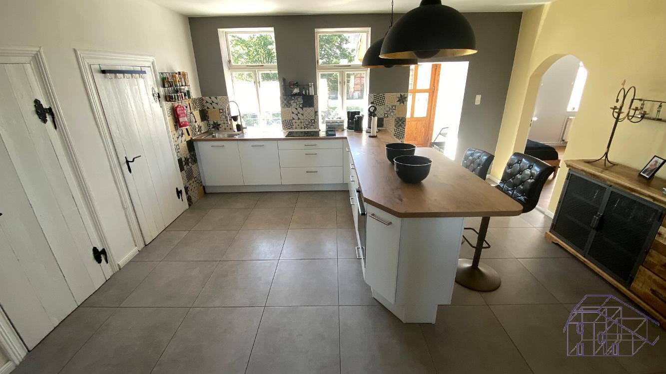 Vollsanierter, exklusiver, imposanter Künstlerhof in idyllischer Dorfrandlage mit Hautwohnung, 3 Appartements und reichlich Gästezimmer und Werk.- und Ausstellungshallen! – Wallstawe – Vorschaubild 32