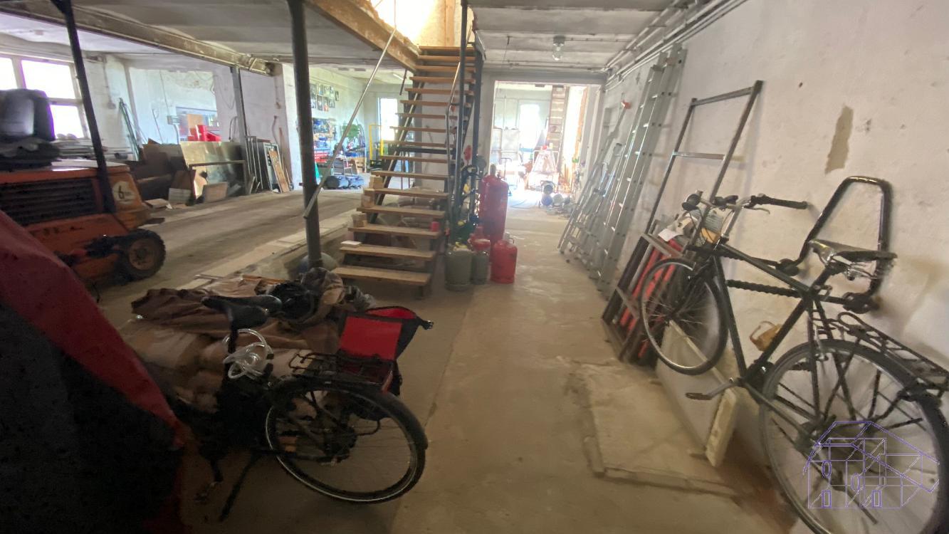 Vollsanierter, exklusiver, imposanter Künstlerhof in idyllischer Dorfrandlage mit Hautwohnung, 3 Appartements und reichlich Gästezimmer und Werk.- und Ausstellungshallen! – Wallstawe – Vorschaubild 42