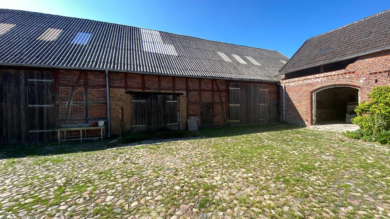 Vollsanierter, exklusiver, imposanter Künstlerhof in idyllischer Dorfrandlage mit Hautwohnung, 3 Appartements und reichlich Gästezimmer und Werk.- und Ausstellungshallen! – Wallstawe – Vorschaubild 45