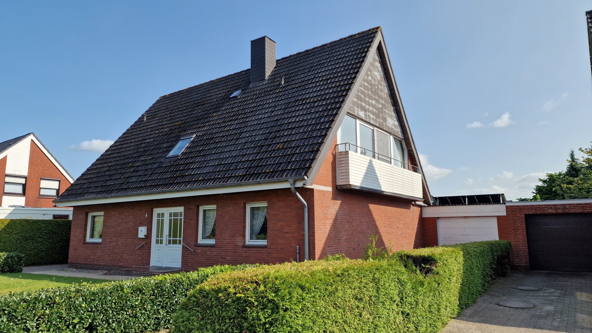 Großes schönes Haus mit viel Platz in Nordseenähe – Schwesing – Bild 1 von 27