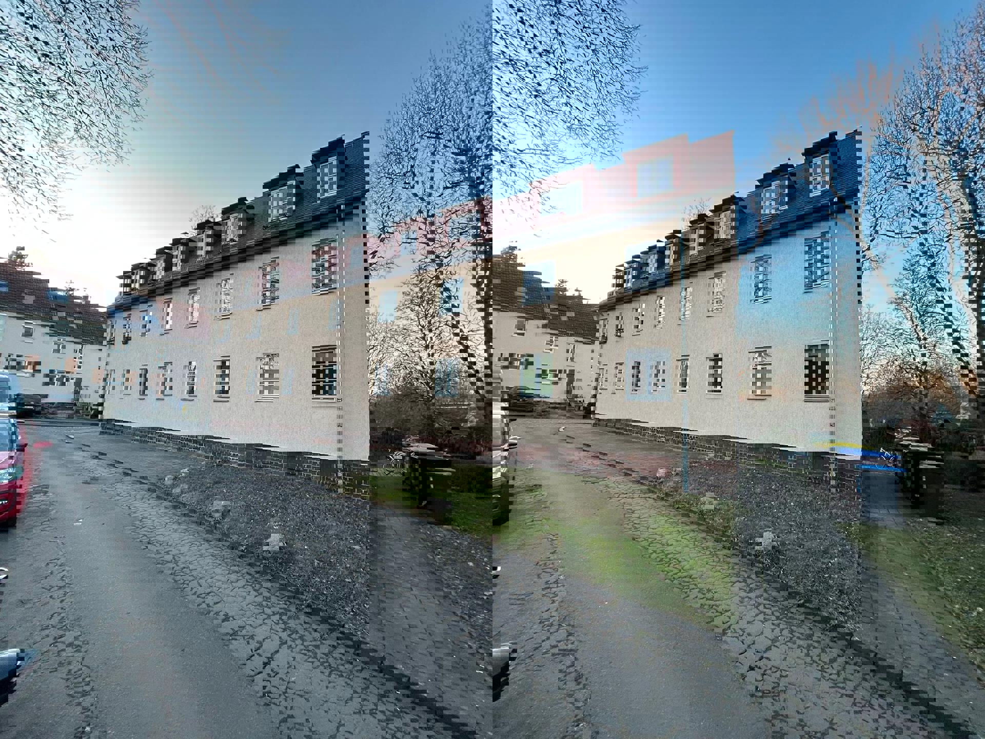 Property thumbnail 3